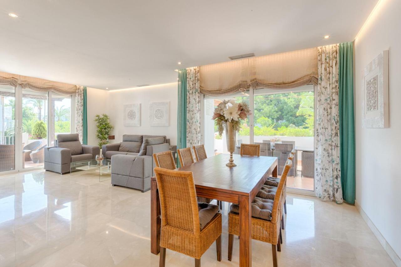 Hanami Alcazaba Penthouse Lägenhet Estepona