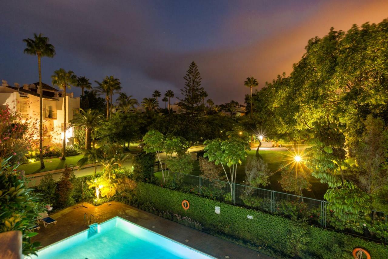 Hanami Alcazaba Penthouse Lägenhet Estepona